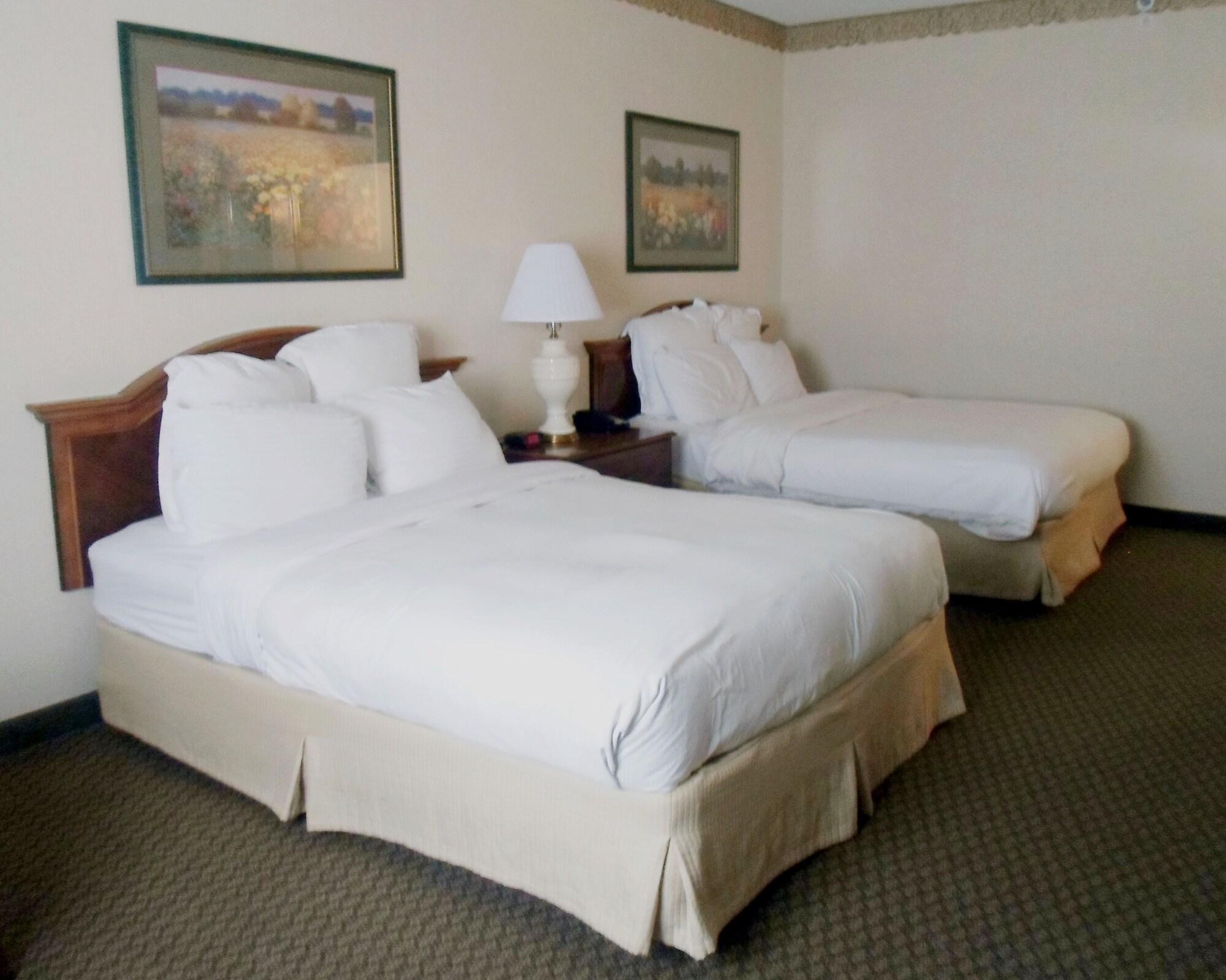 Quail Hollow Resort Trademark Collection By Wyndham Painesville Экстерьер фото