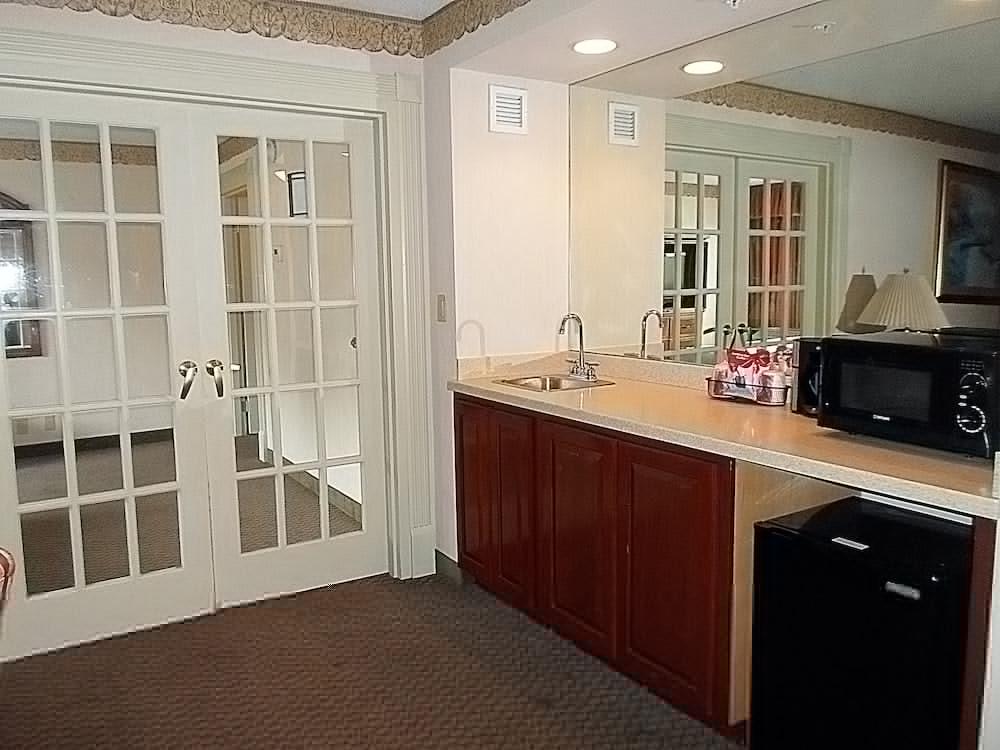 Quail Hollow Resort Trademark Collection By Wyndham Painesville Экстерьер фото