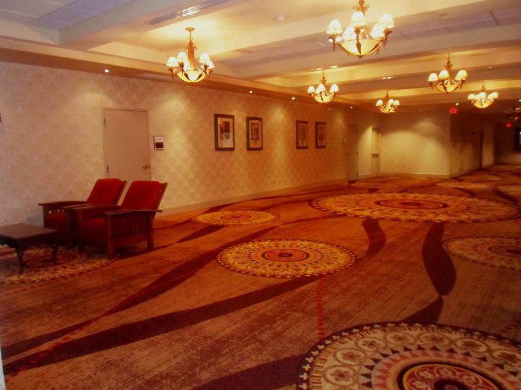 Quail Hollow Resort Trademark Collection By Wyndham Painesville Экстерьер фото